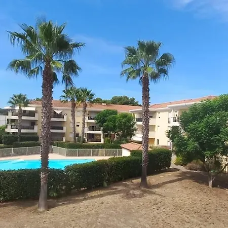 L'azureenne Vue Sur Piscine Apartment *